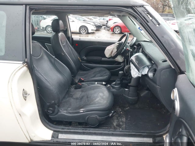 2004 MINI COOPER WMWRC33434TJ60941 Photo 4