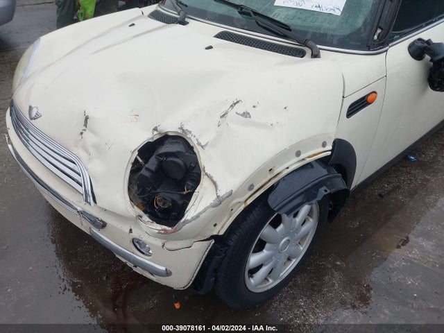 2004 MINI COOPER WMWRC33434TJ60941 Photo 5