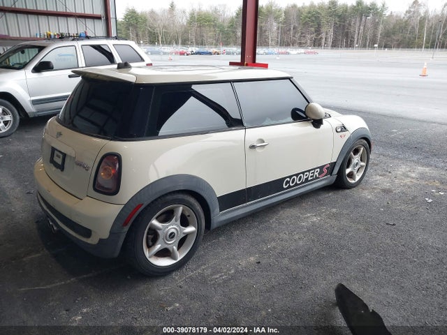 2007 MINI COOPER S WMWMF73567TT81536 Photo 3