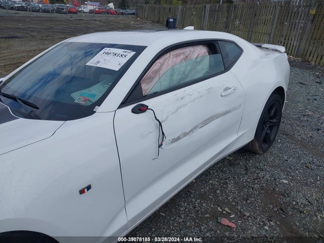 Chevrolet CAMARO 2SS 2018 1G1FH1R79J0170165 Image 17