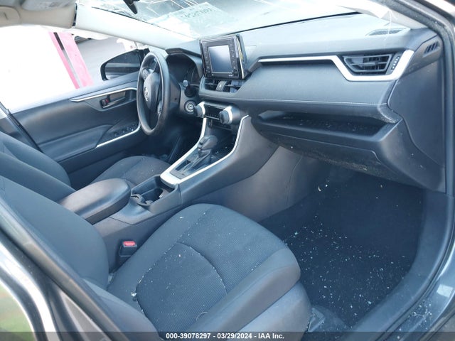 Toyota RAV4 LE 2021 2T3H1RFV8MC157494 Image 5