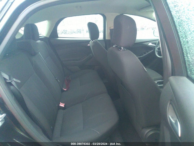 Ford FOCUS SE 2015 1FADP3K2XFL213337 Image 8