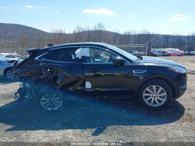 Jaguar E-pace R-dynamic S/s 2018 SADFJ2FX0J1Z27054 Image 12
