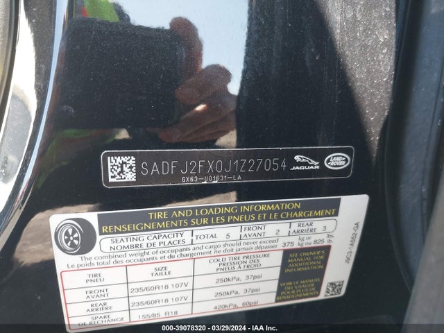 2018 JAGUAR E-PACE SADFJ2FX0J1Z27054 Photo 8