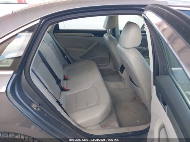 1VWBN7A36EC077583 Volkswagen Passat 2.0l Tdi Se