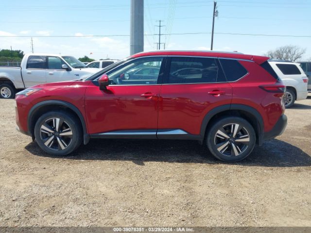 JN8BT3DC9NW121060 Nissan Rogue Platinum Fwd