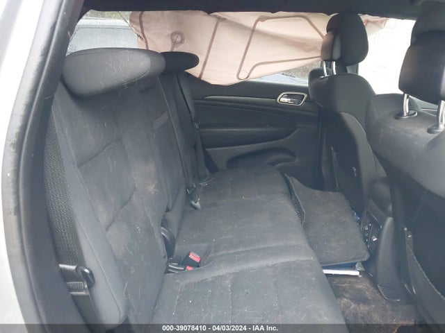 1C4RJFAG1FC812532 Jeep Grand Cherokee Laredo