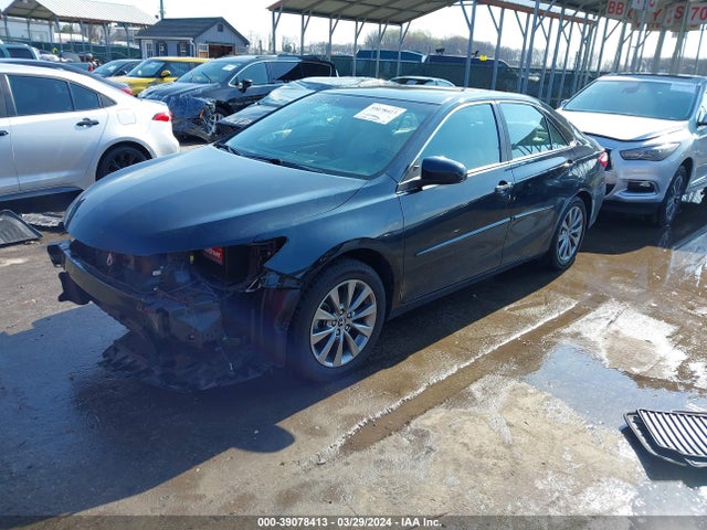 Toyota CAMRY XLE 2015 4T1BF1FK0FU979070 Image 2