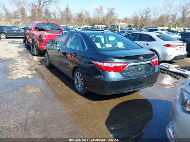 Toyota CAMRY XLE 2015 4T1BF1FK0FU979070 Image 3