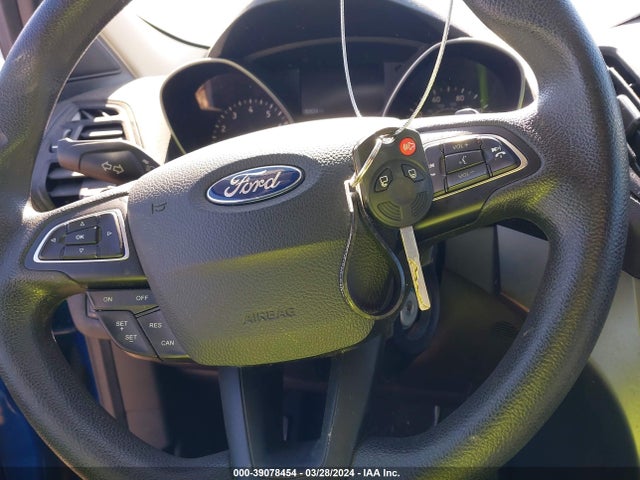 Ford ESCAPE SE 2017 1FMCU0GD8HUC23848 Image 11