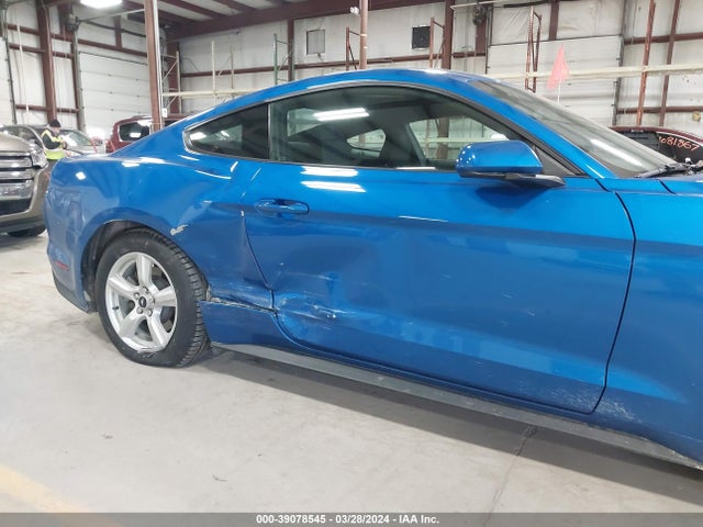 Ford Mustang Ecoboost 2019 1FA6P8TH8K5168065 Image 18