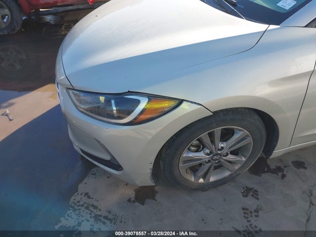 Hyundai Elantra Value Edition 2018 KMHD84LF6JU668425 Image 18