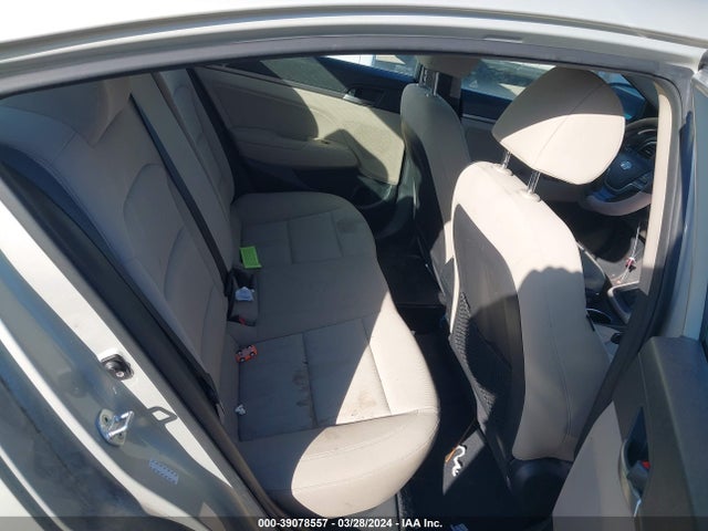 Hyundai Elantra Value Edition 2018 KMHD84LF6JU668425 Image 8