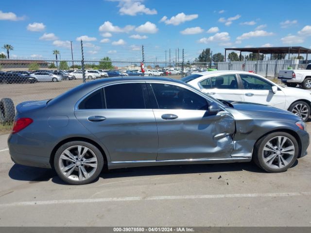 55SWF4JB6HU200540 Mercedes-Benz C 300 Luxury/sport