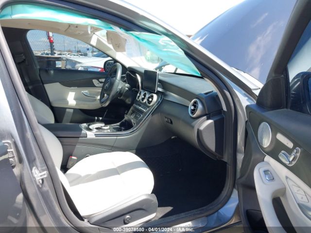 55SWF4JB6HU200540 Mercedes-Benz C 300 Luxury/sport