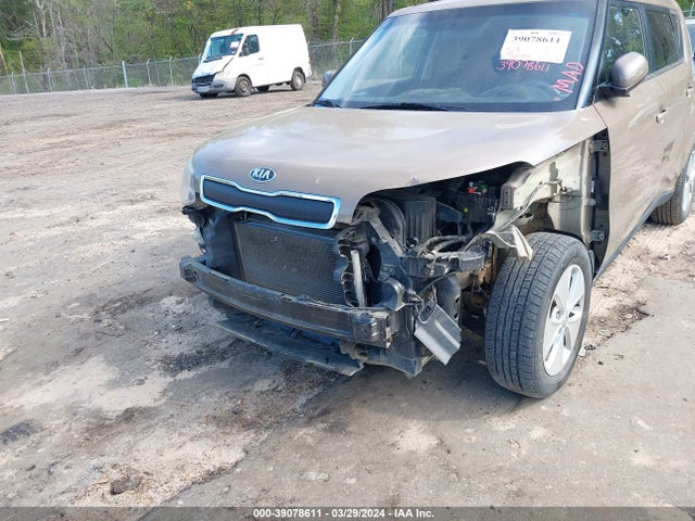 KIA Soul 2015 KNDJN2A26F7162779 Image 6