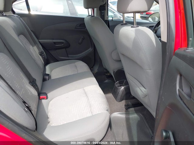 Chevrolet Sonic Ls Auto 2015 1G1JA5SH8F4114517 Image 8