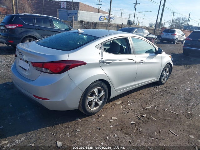 Hyundai ELANTRA SE 2015 5NPDH4AE7FH635899 Image 4
