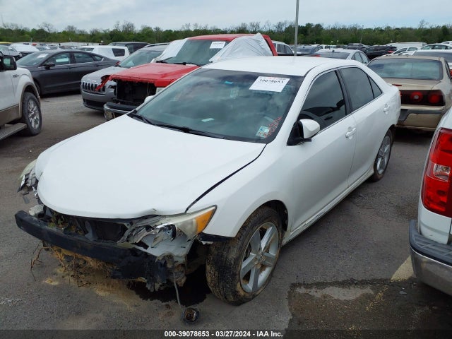 Toyota CAMRY SE 2014 4T1BF1FK3EU740904 Image 2