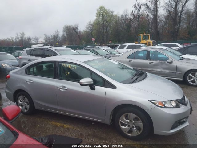19XFB2F55EE030774 Honda Civic Lx