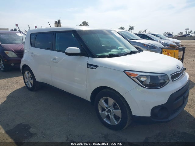 KIA Soul 2018 KNDJN2A21J7546218 Image 1