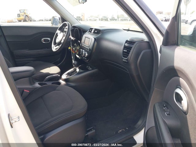 KIA g 2018 KNDJN2A21J7546218 Image 21