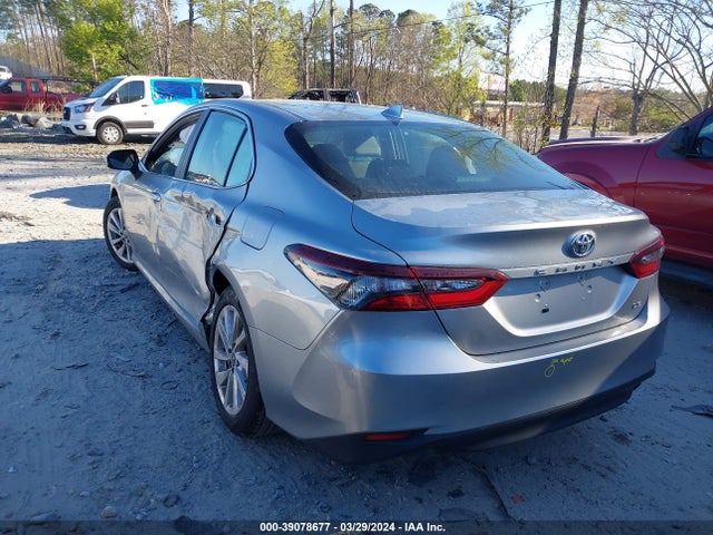 Toyota CAMRY LE 2022 4T1C11AK9NU649680 Image 3