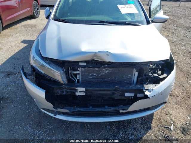 KIA FORTE LX 2018 3KPFK4A77JE238427 Image 6