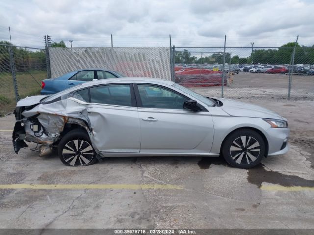1N4BL4DV8NN315562 Nissan Altima Sv Fwd