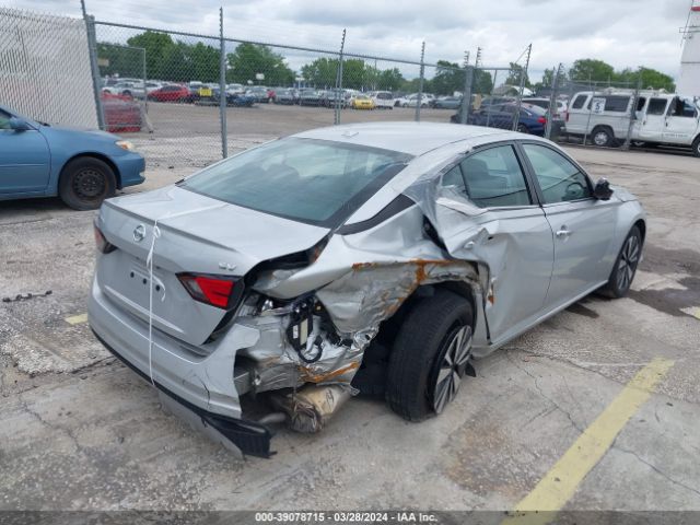 1N4BL4DV8NN315562 Nissan Altima Sv Fwd