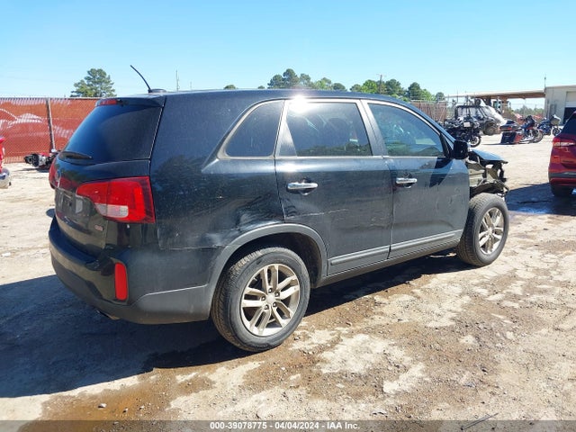 KIA SORENTO LX 2015 5XYKT3A68FG603656 Image 4