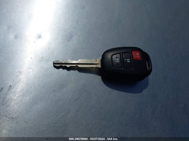 Toyota Prius C One 2015 JTDKDTB39F1587324 Image 11