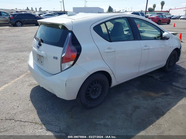Toyota Prius C One 2015 JTDKDTB39F1587324 Image 4
