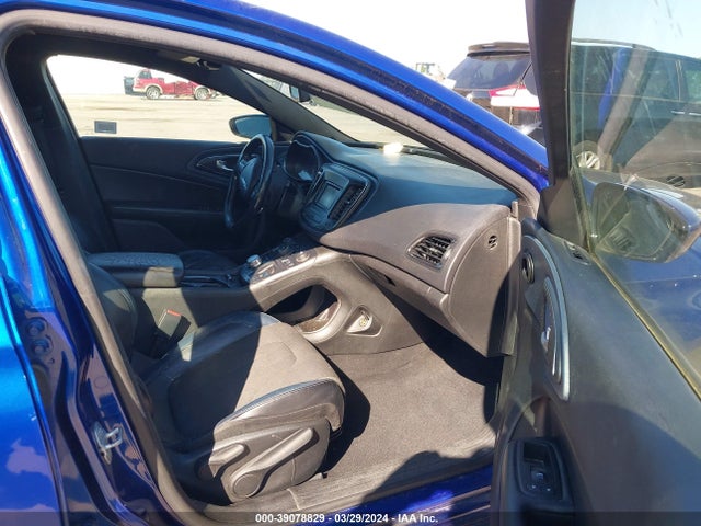 Chrysler 200 S 2015 1C3CCCBB1FN629027 Image 5