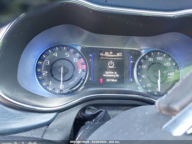 Chrysler 200 S 2015 1C3CCCBB1FN629027 Image 7
