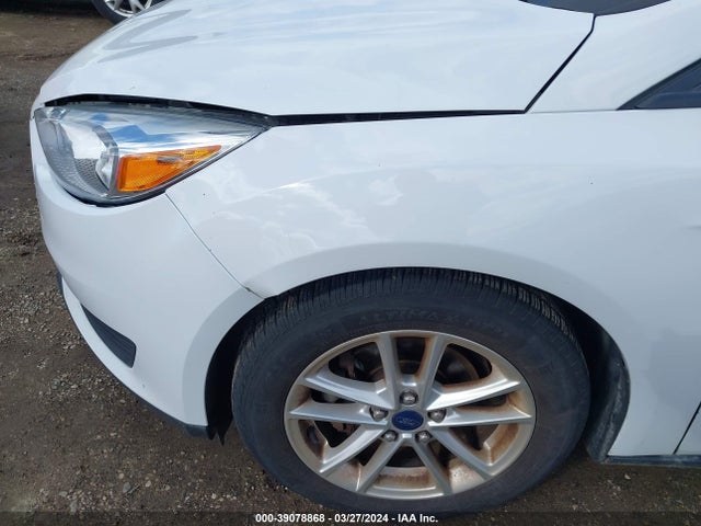 Ford FOCUS SE 2015 1FADP3K29FL216603 Image 12
