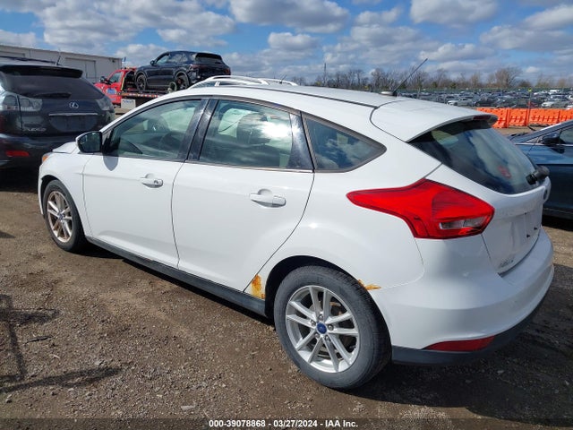 Ford FOCUS SE 2015 1FADP3K29FL216603 Image 3