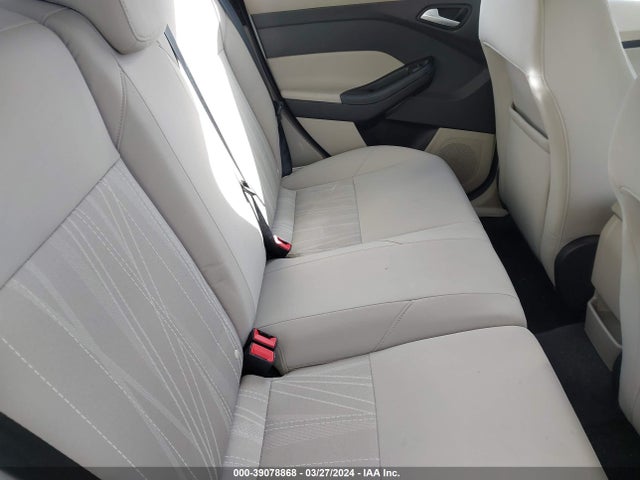 Ford FOCUS SE 2015 1FADP3K29FL216603 Image 8