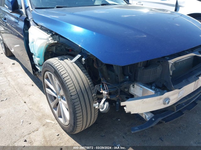 BMW 320i 2018 WBA8E1G55JNU91369 Image 6