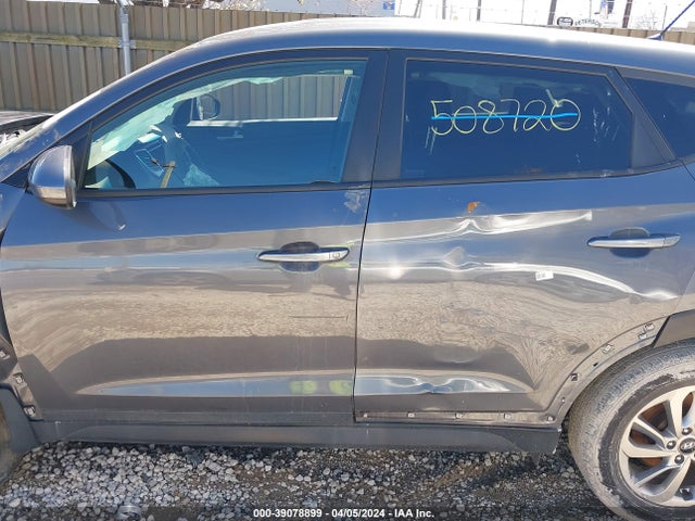 Hyundai TUCSON SE 2018 KM8J23A46JU789004 Image 14