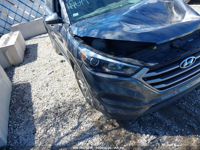 Hyundai TUCSON SE 2018 KM8J23A46JU789004 Image 17