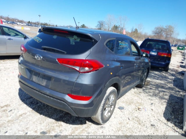 Hyundai TUCSON SE 2018 KM8J23A46JU789004 Image 4