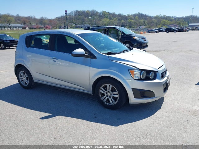 Chevrolet Sonic Lt Auto 2014 1G1JC6SH9E4116839 главное изображение
