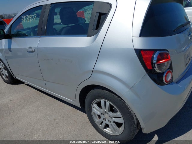 Chevrolet Sonic Lt Auto 2014 1G1JC6SH9E4116839 Image 12