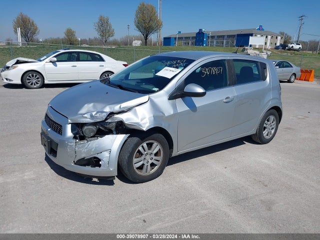 Chevrolet Sonic Lt Auto 2014 1G1JC6SH9E4116839 Image 2