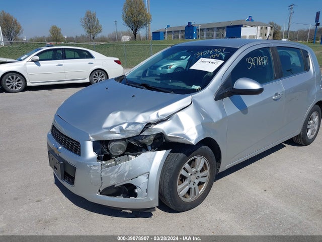 Chevrolet Sonic Lt Auto 2014 1G1JC6SH9E4116839 Image 6