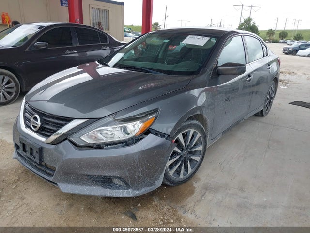 Nissan Altima 2.5 Sv 2018 1N4AL3AP7JC196887 Image 2