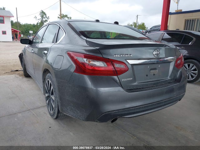 Nissan Altima 2.5 Sv 2018 1N4AL3AP7JC196887 Image 3