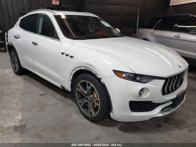 ZN661YUS8HX233062 Maserati LEVANTE S