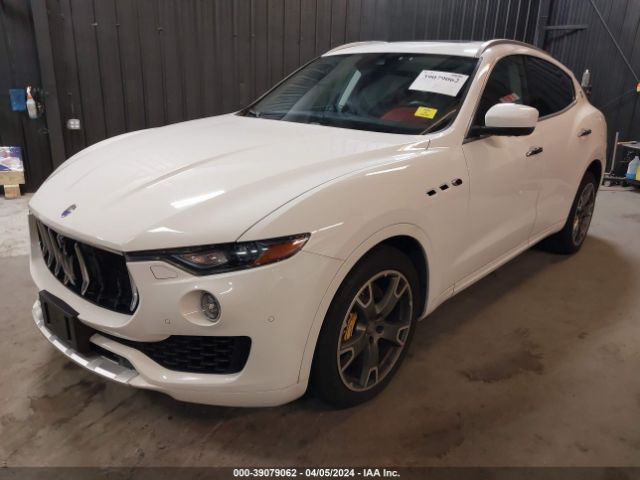 ZN661YUS8HX233062 Maserati LEVANTE S